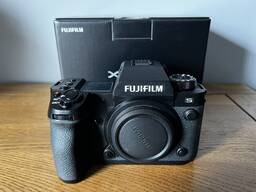 Appareil photo sans miroir FUJIFILM X-H2S