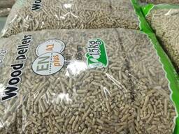 ENplus pine wood pellets